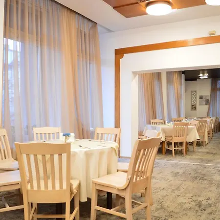 Rila Hotel 3*